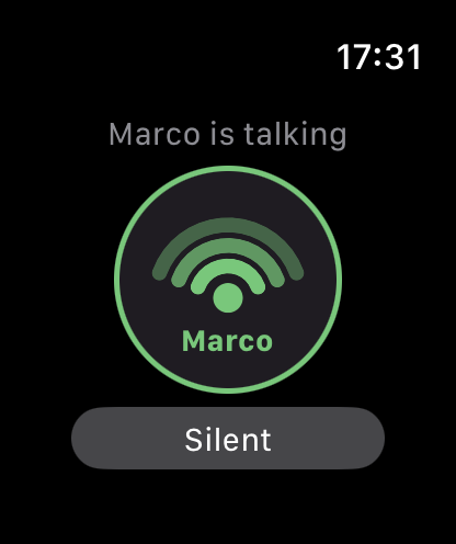 Apple Watch Marcon puhuessa, vihreä painike